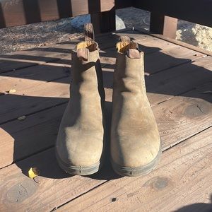 Blundstone Rustic Brown High Top Boots